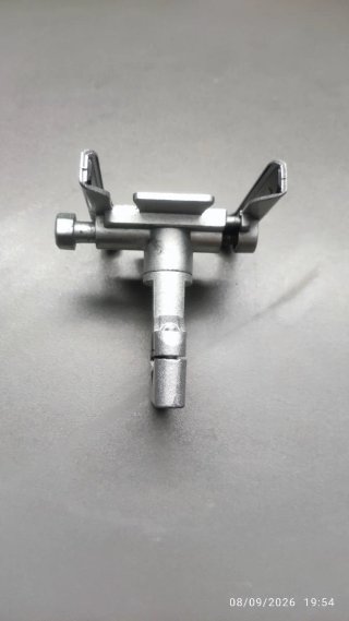 Soporte Manillar Móvil Aluminio F800