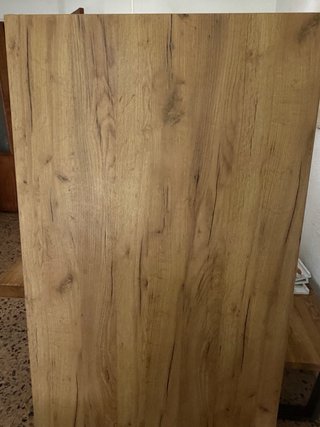 Mesa de comedor de madera estilo rústico