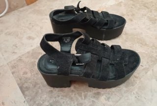 Sandalias de plataforma negras (Talla 38)