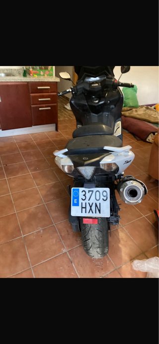 Yamaha TMAX 530 Maxi Scooter Blanca