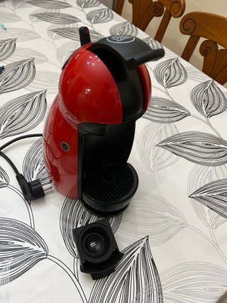 Cafetera Nescafé Dolce Gusto KRUPS Roja