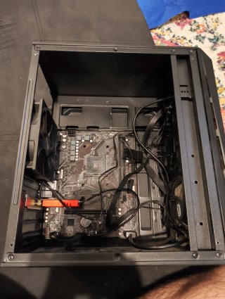 Placa Base Gigabyte A520M K V2 con WiFi + gabinete