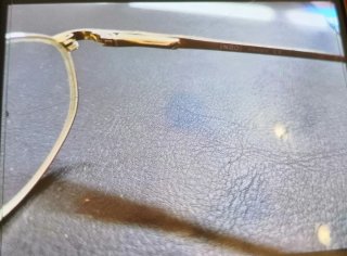 Gafas y sus estuches