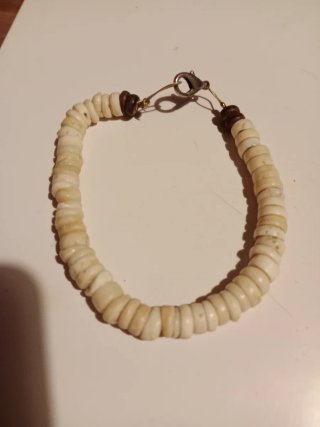 Pulsera Pukas Conchas Hawai Blancas
