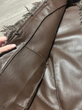 Abrigo pelo Zara marrón