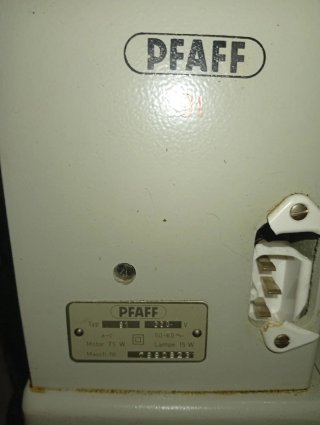 Máquina de coser vintage Pfaff 91