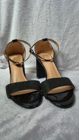 Zapatos tacón ancho