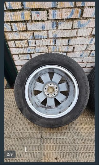 4 neumáticos 225/55 R16 - en buen estado