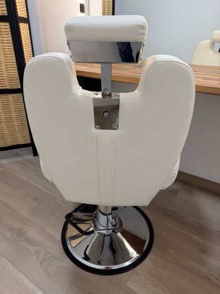 Silla de maquillaje profesional blanca