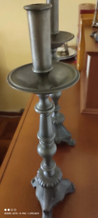 Castiçais antigos em estanho puro