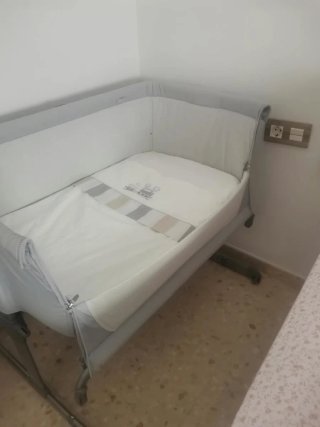 Minicuna colecho Chicco gris