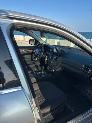 Mercedes-Benz C-Class Plata