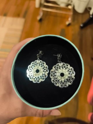 Pendientes Lotus Plateado y Blanco