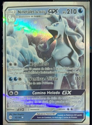 75% del precio Ninetales de Alola GX Carta Pokémon