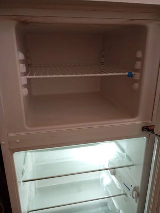 NEVERA LIEBHERR de 1,40 cm x 55 cm, Clase A