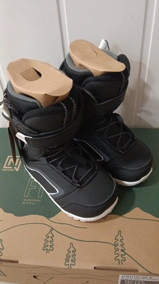 NUEVO - Botas SnowBoard Niño - Talla 175 (EU28)