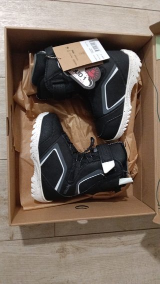 NUEVO - Botas SnowBoard Niño - Talla 175 (EU28)