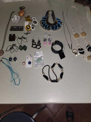 Set bigiotteria blu e oro