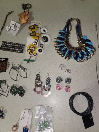 Set bigiotteria blu e oro