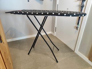 Tabla de planchar Jata HPLA8100