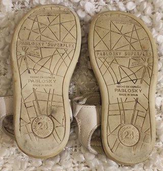 Sandalias infantiles de piel