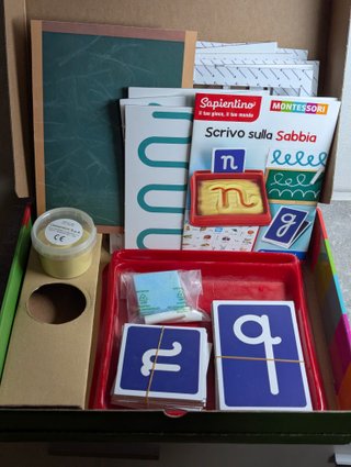 Sapientino Montessori Scrivo sulla Sabbia