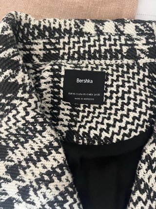 Chaqueta cuadros Bershka M
