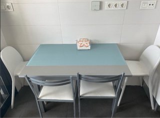 Mesa de cocina cristal y metal