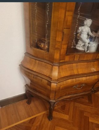 Mueble Vitrina madera y cristal