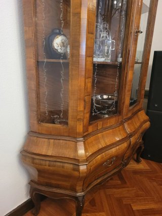 Mueble Vitrina madera y cristal