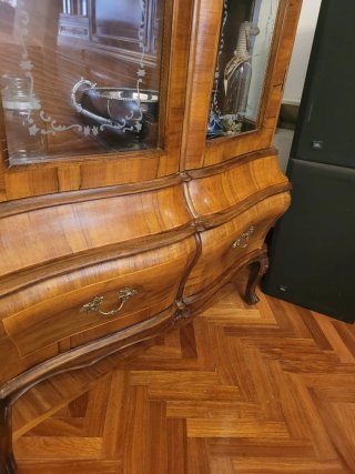 Mueble Vitrina madera y cristal