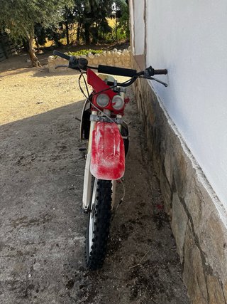 Beta 50cc Enduro/Motocross Clásica Roja
