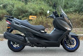 Suzuki Burgman 400 ABS 2023 Negra