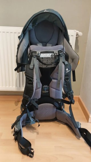Mochila portabebés Deuter