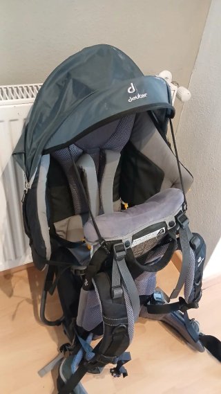 Mochila portabebés Deuter