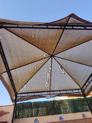 Pérgola Beige y Gris
