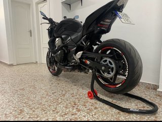 Kawasaki Z750 Negra