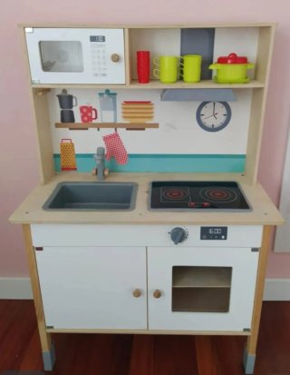 Cocinita de madera Ikea