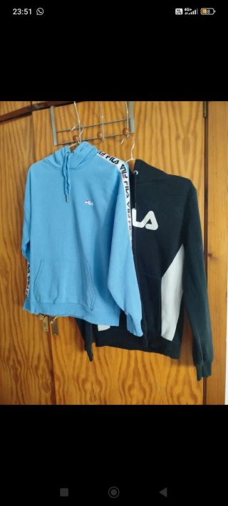 Sudaderas Fila Azul y Negra