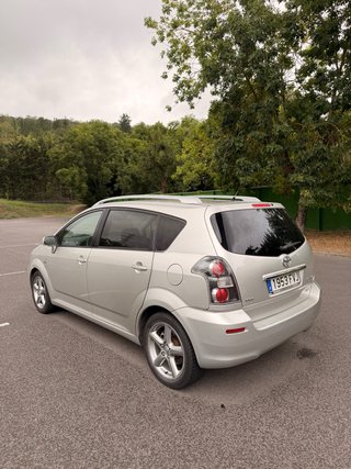 Toyota corolla verso 7 plazas 177cv