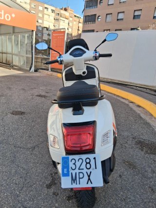 Vespa 300 SuperSport HPE