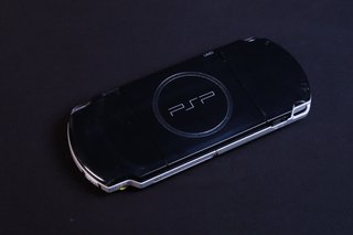 Consola Sony PSP-3004 Negra + 3 Juegos