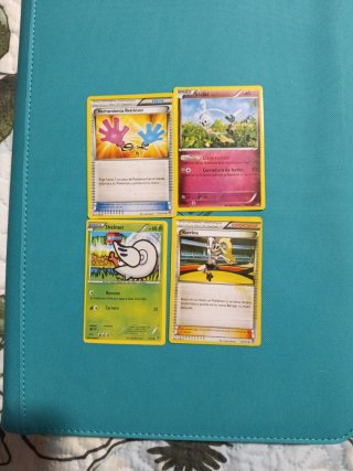 20 Cartas Pokémon no es original