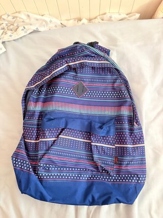 Mochila con estampado geométrico