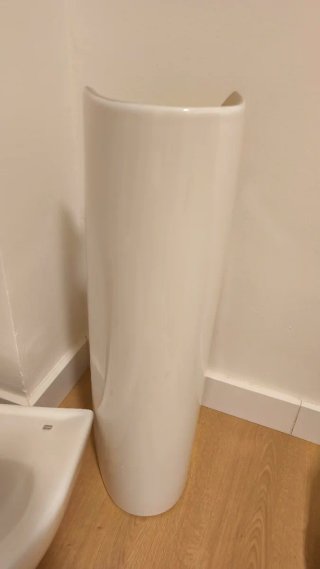 Lavabo de baño de cerámica