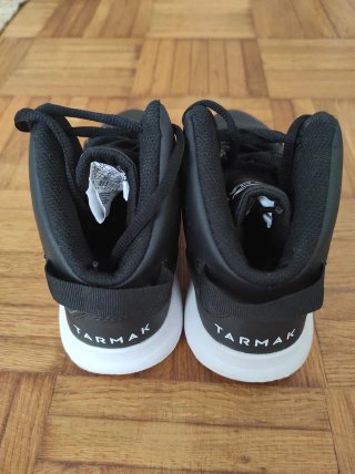 Zapatillas de baloncesto niños Tarmak SS100 negras