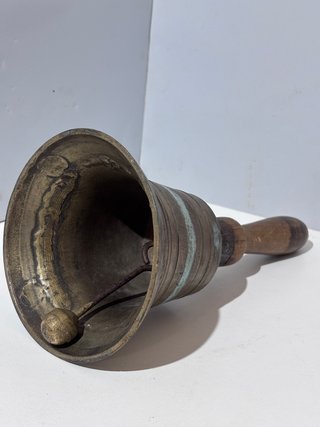 Campana procesión sepelio siglo XIX