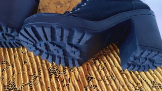 Botas de tacón goma con cordones