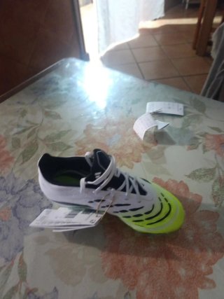 Botas de fútbol Adidas Predator N32 sevilla pueblo