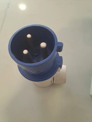 Enchufe/conector Industrial Simon 32A 2P+T IP44